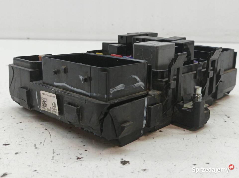MODUŁ SKRZYNKA BEZPIECZNIKÓW F2GT14A067KD Ford osobowe