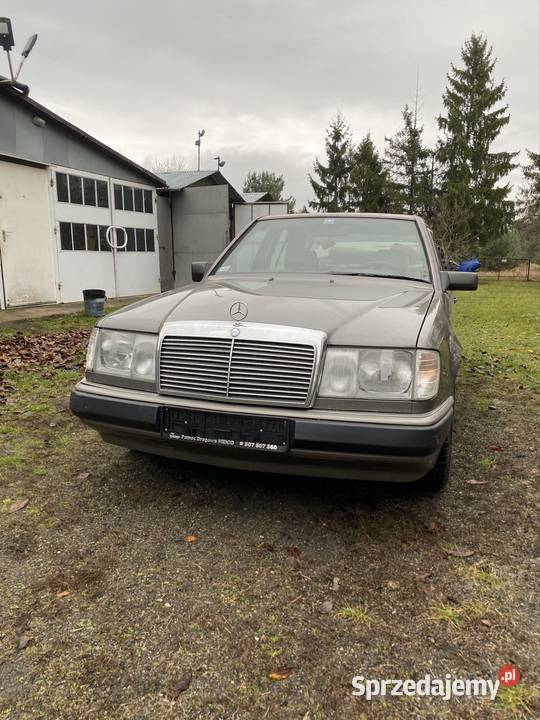 Mercedes 124 uszkodzony