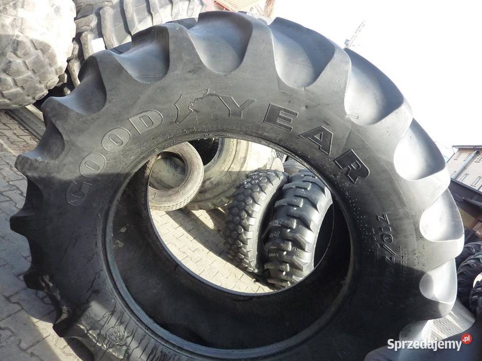 2x Opona używana rolnicza 71070R42 GOODYEAR Zaścianki