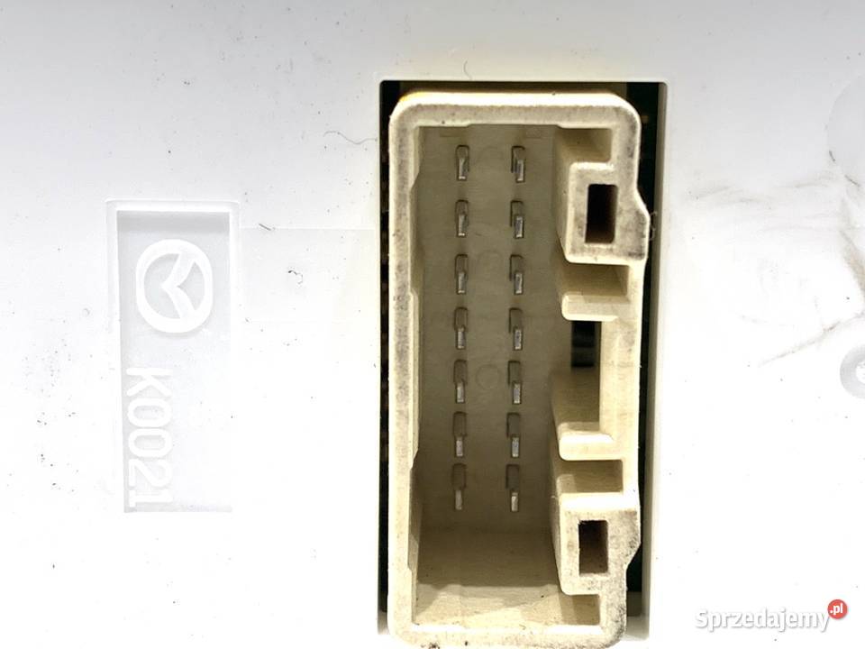 PRZEŁĄCZNIK SZYB MAZDA 2 DL DG8T66350 Hatchback