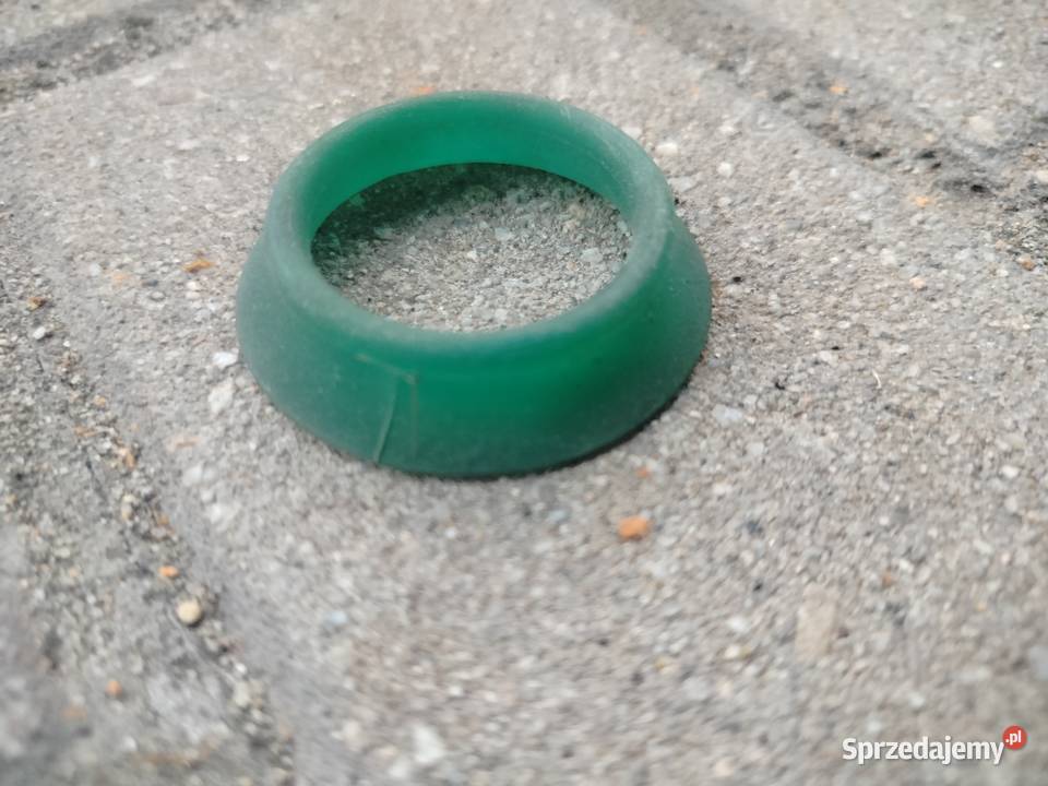 TULEJKA PLASTIKOWA PODUSZKI SILNIKA FIAT 126p Pszczyna