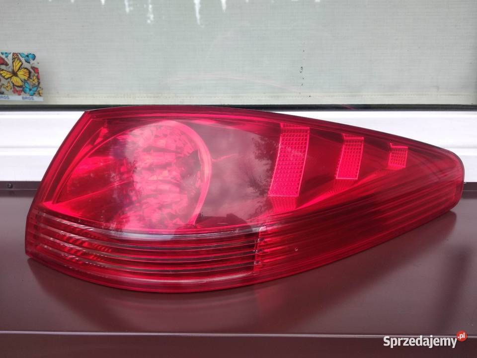 Peugeot 607 LIFT lampa tył tylna prawa narożna w Sieradz