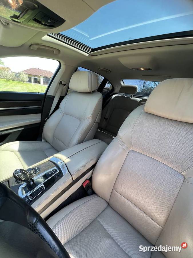 BMW 740d stan idelany bogato wyposażony biała Rok produkcji 2011 Radomsko