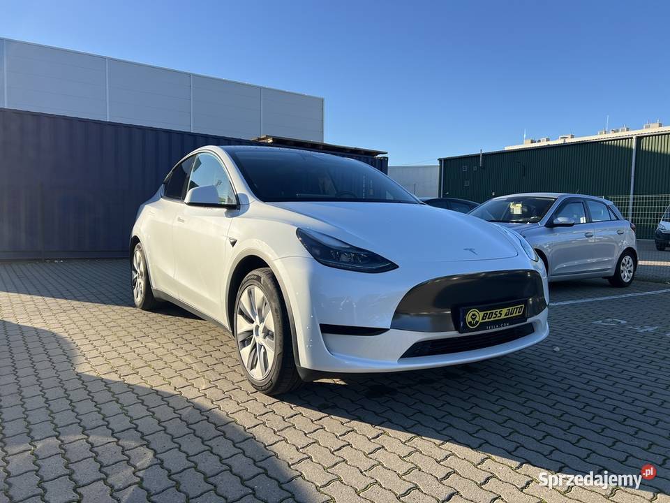 Tesla Model Y 2024 Warszawa