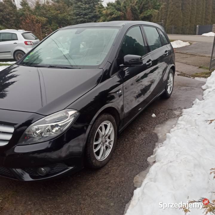 Mercedes B180 W246 16 benzyna 122 aluminiowe felgi Jasło