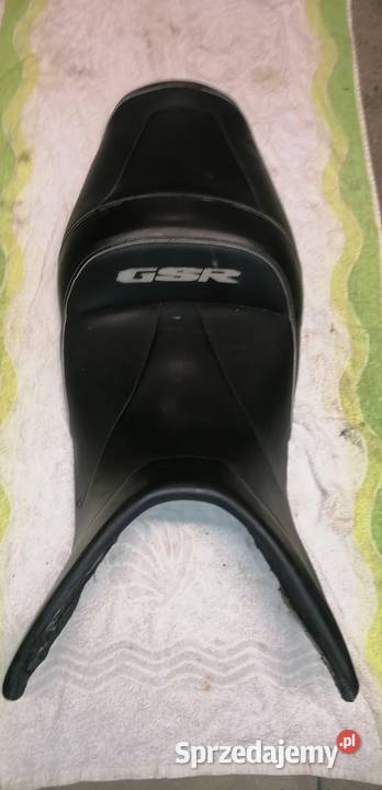 Suzuki GSR kanapa siedzenie bagster Bronów