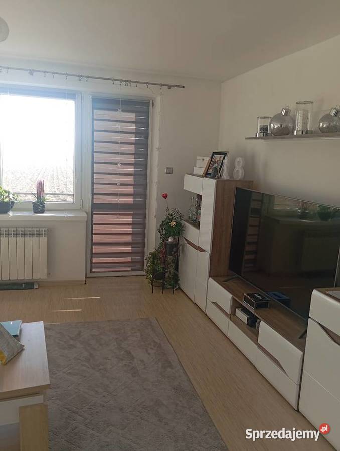 Duży dom w Lubieniu PKP duże budynki gospodarcze łódzkie Lubień