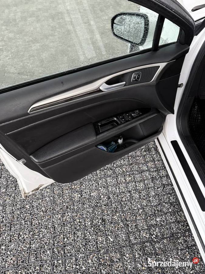 Ford Fusion 20 LPG 2015r reflektory ksenonowe Olsztyn