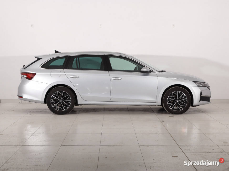 Skoda Octavia 15 TSI światła do jazdy dziennej