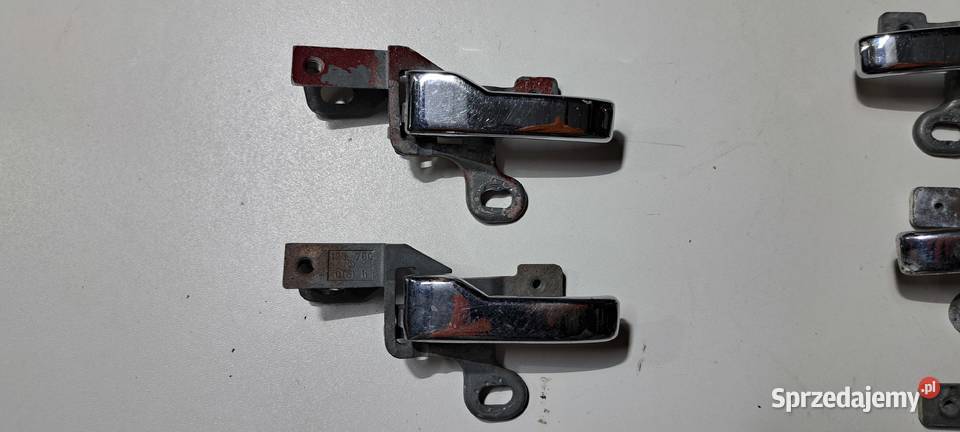 Klamka wewnętrzna lewa 1237600161 Mercedes W123 osobowe Luzino