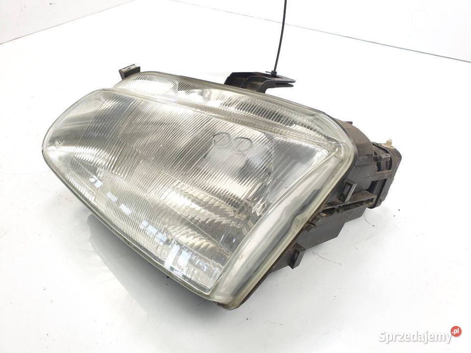 LAMPA PRAWA PRZÓD RENAULT MEGANE Pozostałe Lipno