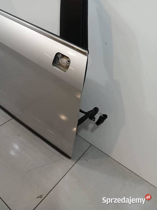 DRZWI PRAWE PRZÓD O8 Ford Kuga I 20082012