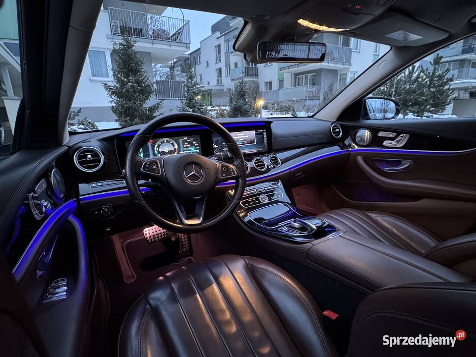 MercedesBenz E220d W213 Virtual Cockpit asystent parkowania Warszawa