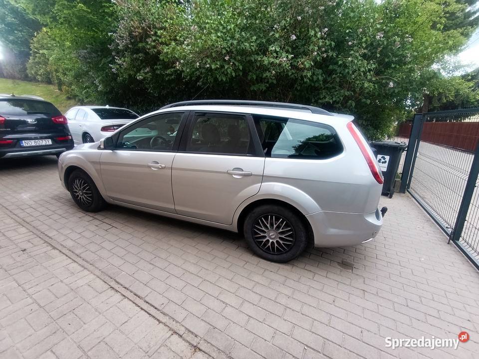 Ford Focus MK2 Lift 2009 16 Benzyna Kombi Pelnik