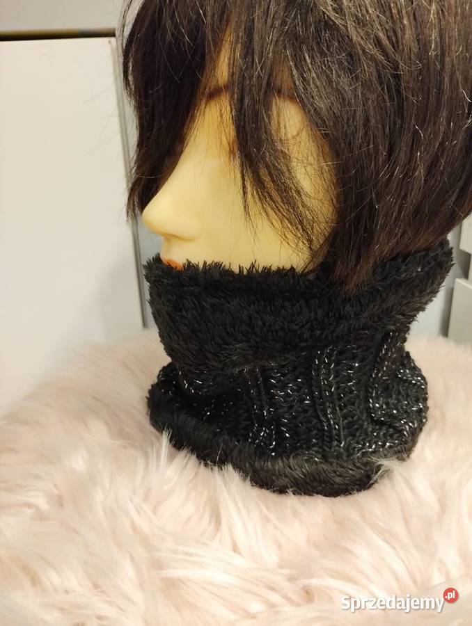 Zestaw czapka z kominem czarna ze srebrną nitką