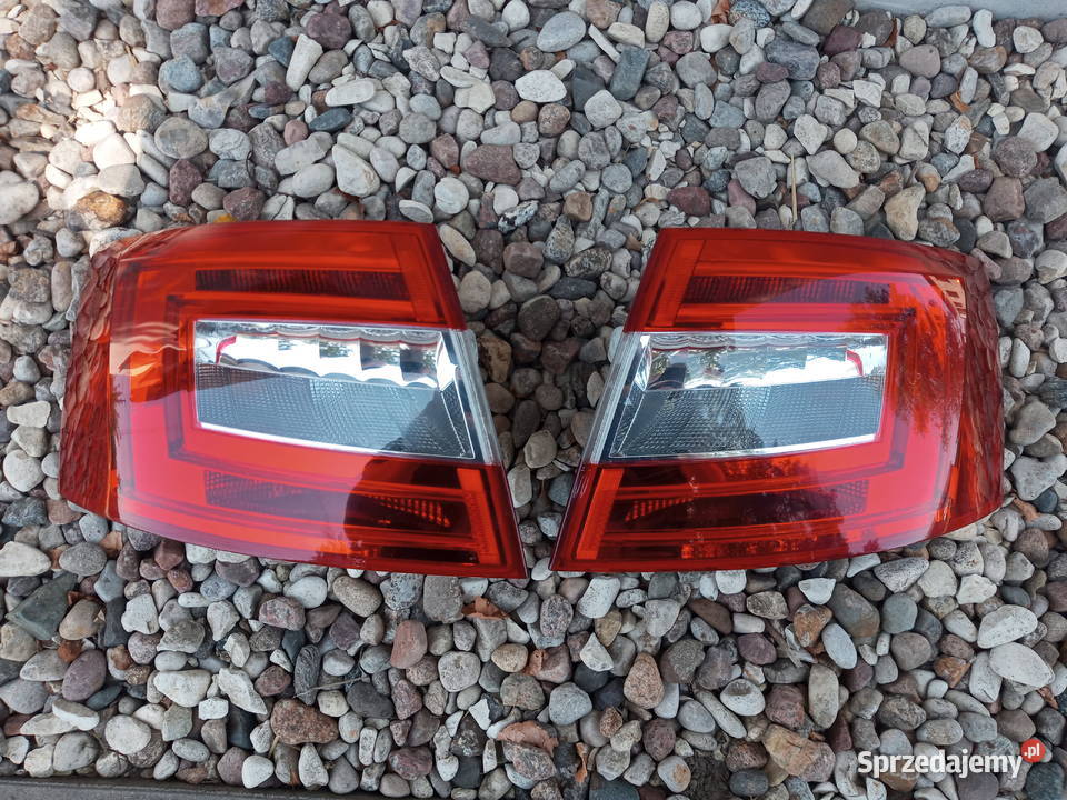 Lampy tył Skoda Octavia III Liftback Turek