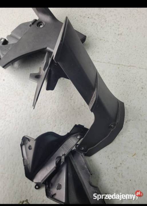 APRILIA TUONO V4 1100 16 WYPEŁNIENIE PLASTIK Mocowania i uchwyty wielkopolskie Nowy Tomyśl sprzedam