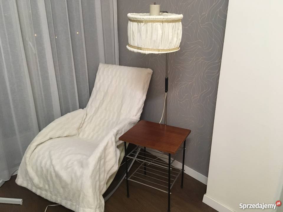 Lampa PRL ze stolikiem i gazetnikiem podłogowa wielkopolskie Poznań sprzedam