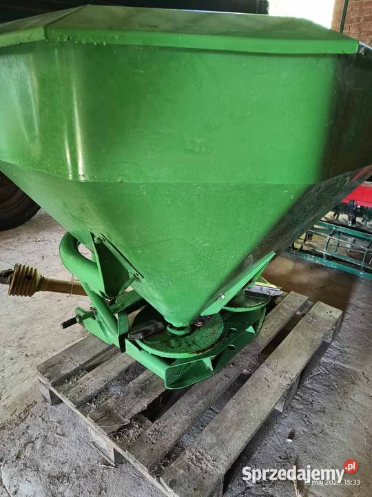 Rozsiewacz nawozu Amazone 600l Sulów sprzedam