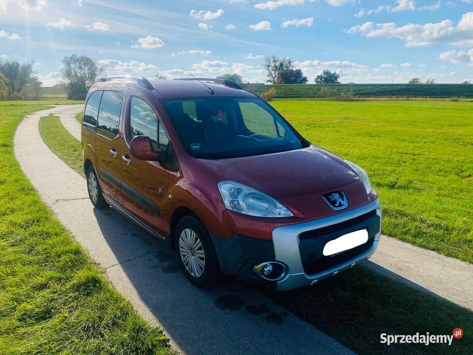 Peugeot Partner Tepee 16 hdi OUTDOOR Rok produkcji 2010 Sicienko