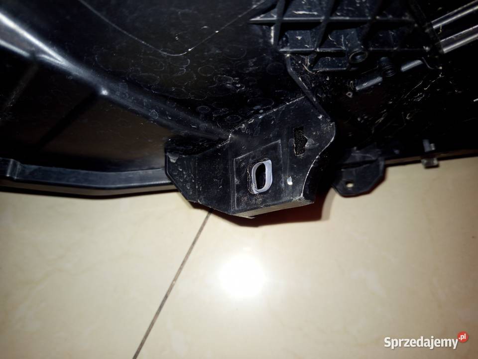 Reflektor prawy Merc a klasa orginalny w176 osobowe Rzeszów sprzedam