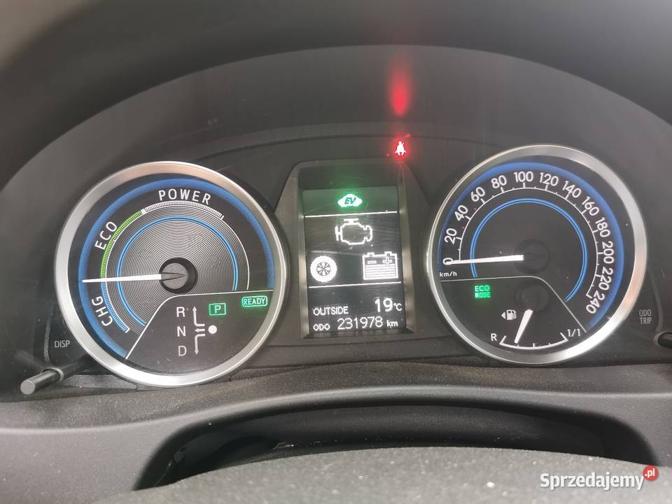 Sprzedam Toyota Auris 18 Hybrid i gaz LPG Radomsko