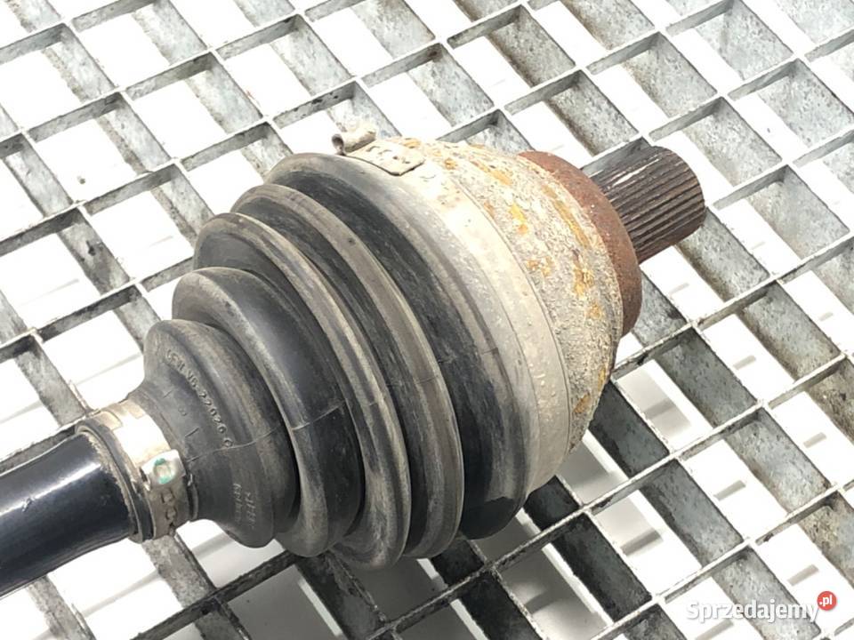 PÓŁOŚ LEWY PRZÓD AUDI A3 8P 18 160 0313 PRZEGUB sprzedam