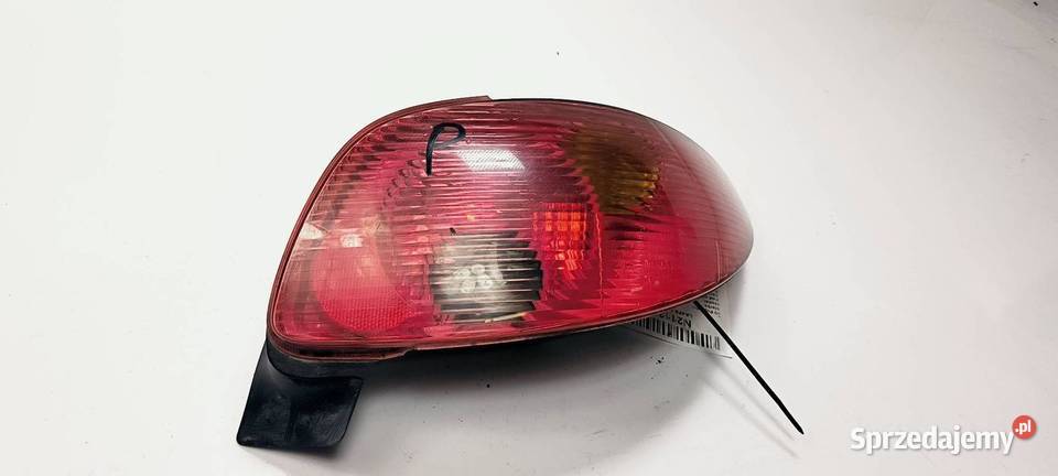 LAMPA PRAWA TYŁ PEUGEOT 206 Lipno