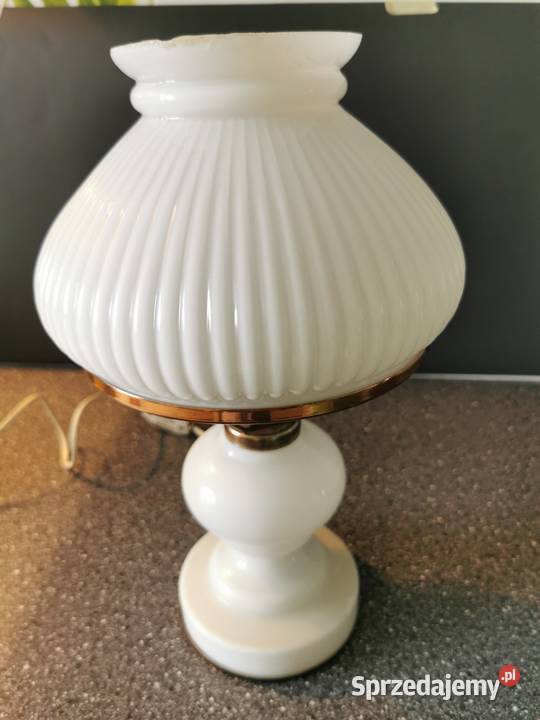 Lampka nocna naftowa elektryczna