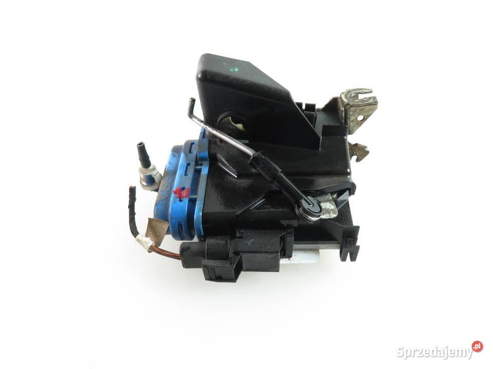 ZAMEK PRAWY TYLNY AUDI A8 4D0839016A