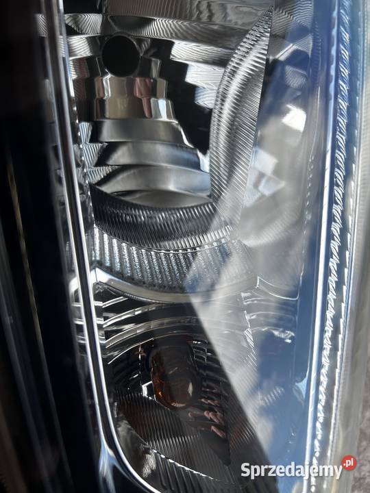 Lampa przednia prawa Mitsubishi ASX ksenon prawe małopolskie Skrzyszów