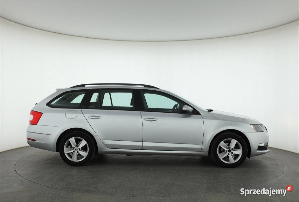 Skoda Octavia 16 TDI wielofunkcyjna kierownica mazowieckie Piaseczno sprzedam