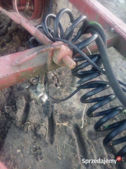 Przyczepa rolnicza HL8011 nieuszkodzony