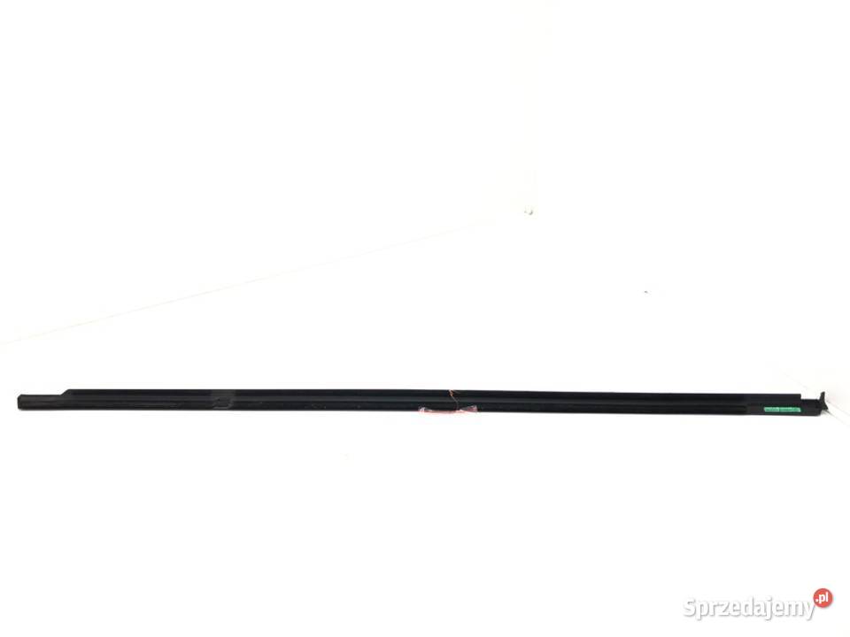 LISTWA ZGARNIAJĄCA TYŁ PRAWA SKODA SUPERB IV podkarpackie