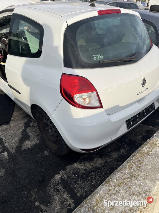 Renault clio III części podkarpackie sprzedam
