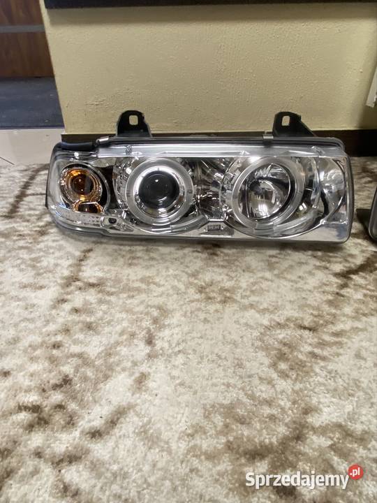 Nowe Lampy Przednie BMW E36 Angel Eyes