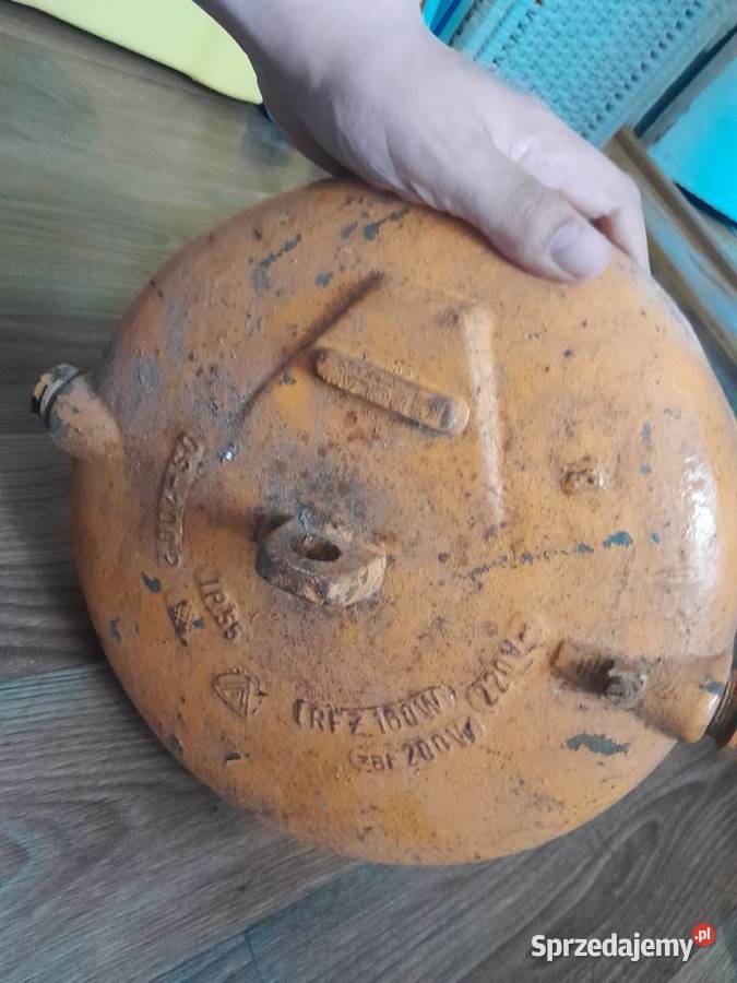 Stara lampa przemysłowa Toruń