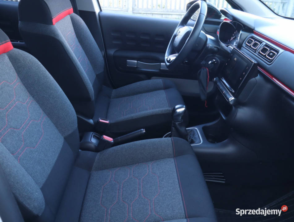 Citroen C3 12 PureTech Rok produkcji 2019 Łódź