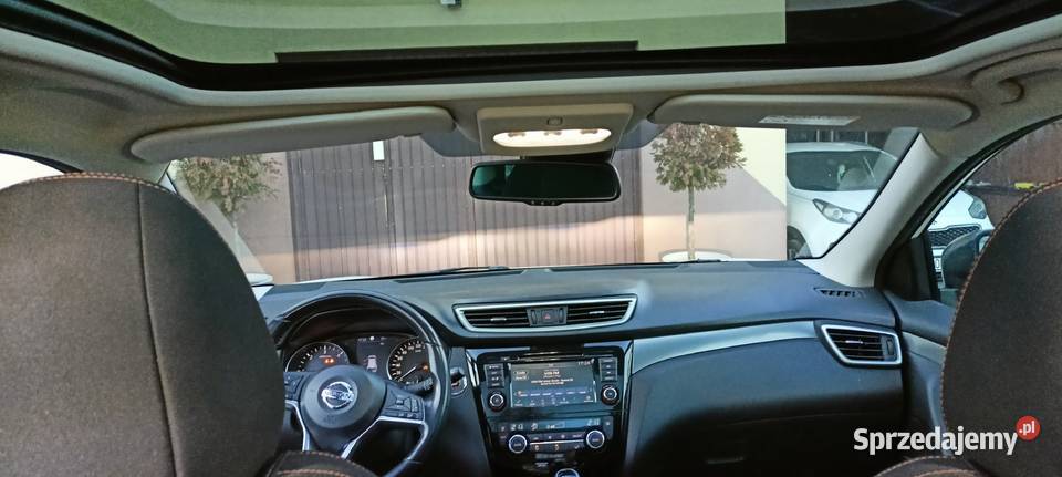 Nissan Qashqai 15 dCi automat panorama 140000km