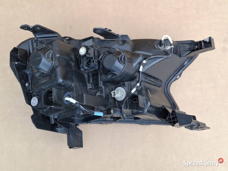 FORD RANGER III LIFT 15 REFLEKTOR LEWY HIR2 H15 Bieleń