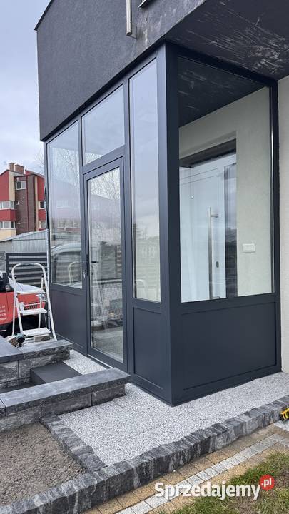 Zabudowa aluminiowa wiatrołap ganek Nowy Sącz