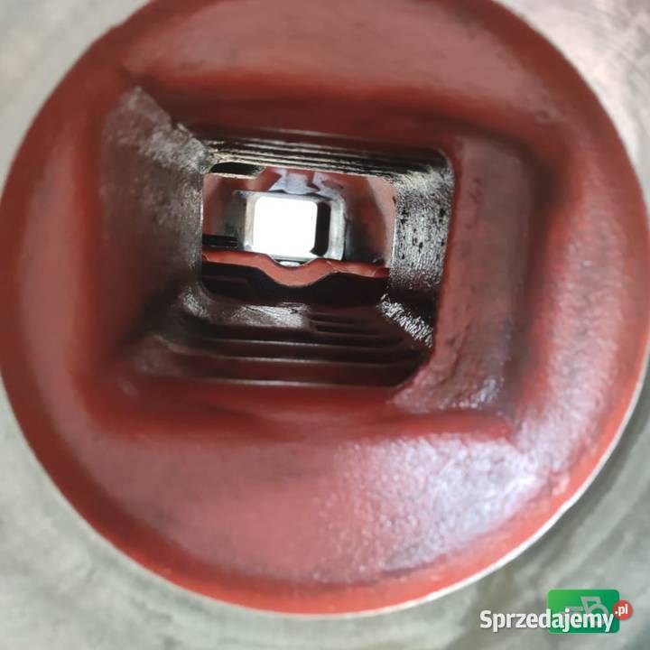 Obudowa osi napędowej 137266 Carraro 1406435 Cat Wilkowo sprzedam
