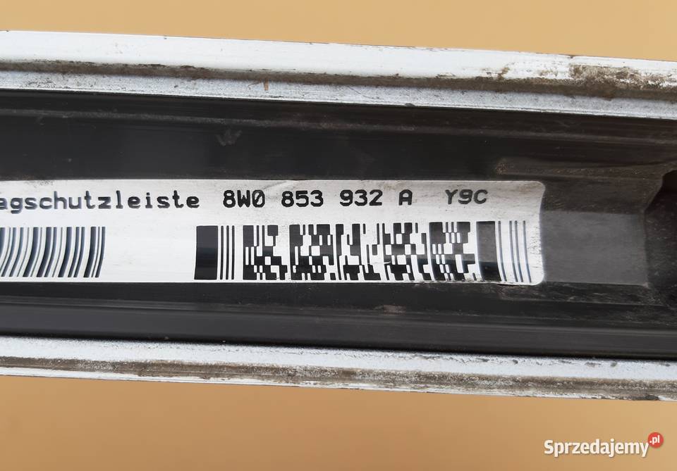 AUDI A4 B9 LIFT LISTWA PROGOWA PRAWA SLINE Karoseria Trzciel