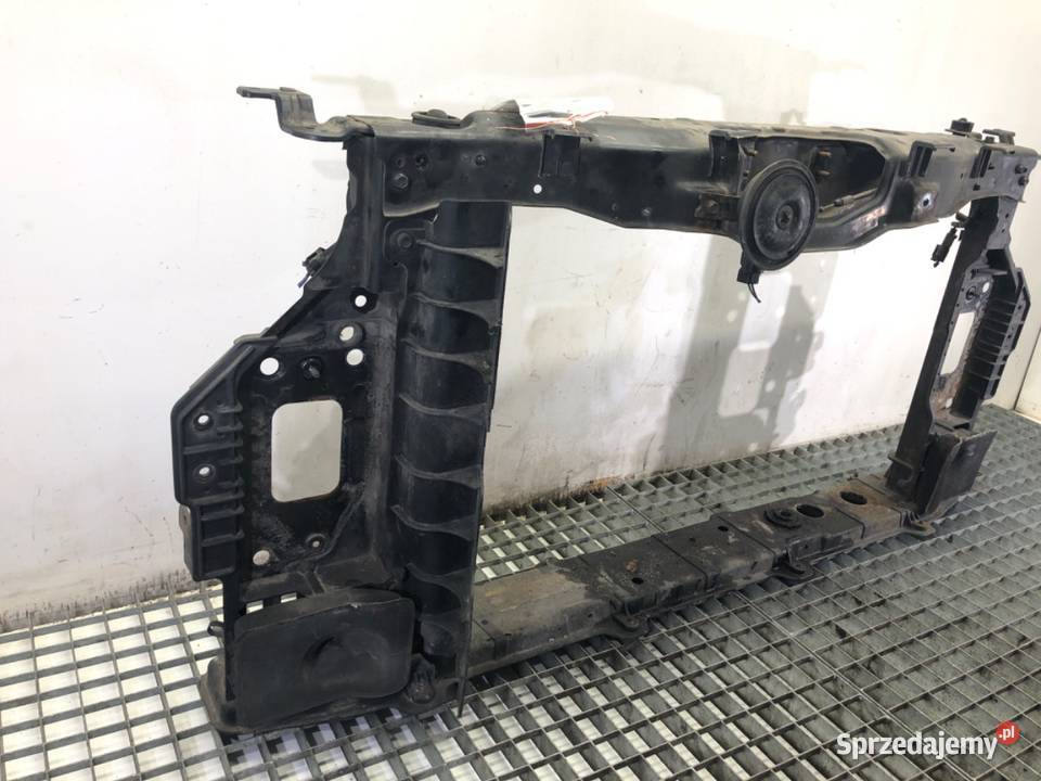 PAS PRZEDNI HYUNDAI i40 17 116 Hatchback