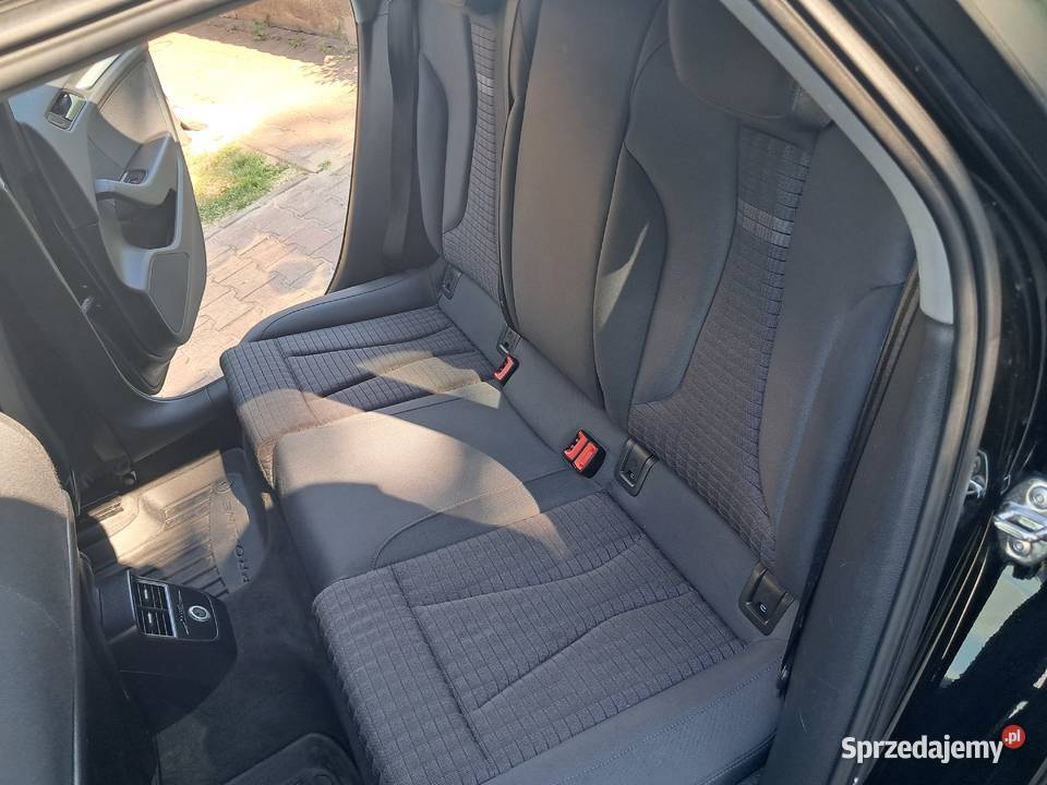 AUDI A3 8V LIFT SPORTBACK 16 TDI NISKI PRZEBIEG nieuszkodzony Pełczyn
