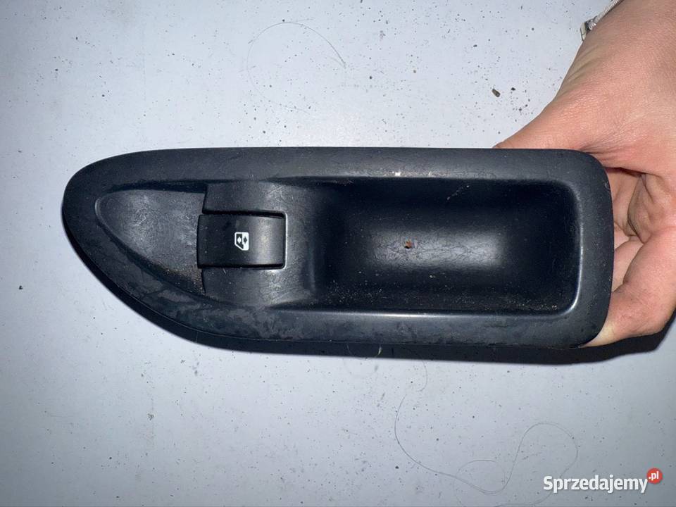 PRZEŁĄCZNIK SZYB PRAWY TYŁ RENAULT LAGUNA I sprzedam