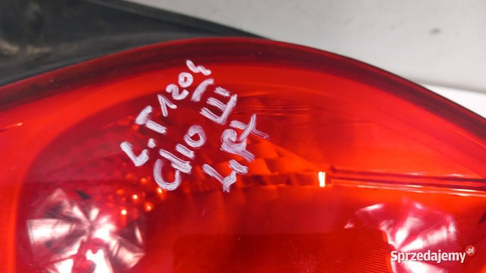 RENAULT CLIO III LIFT HB LAMPA TYŁ LEWA osobowe Światła stop Zbierkowo