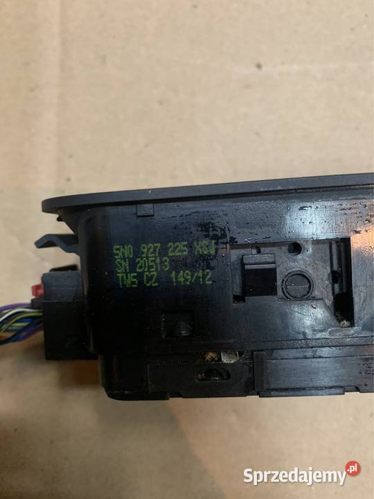 Przycisk włącznik ręcznego 5N0927225 vw tiguan osobowe Szczecin