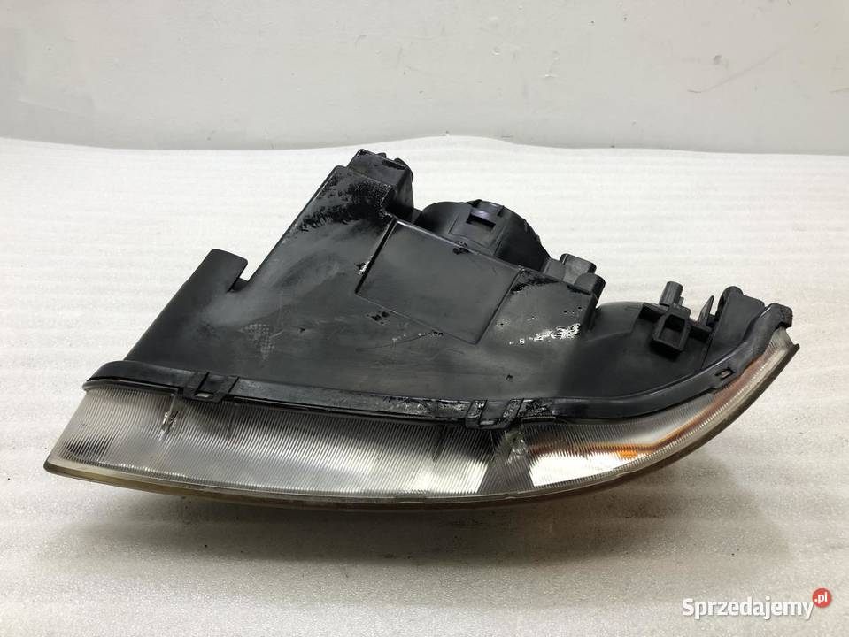REFLEKTOR LAMPA PRAWY PRZÓD KIA RIO