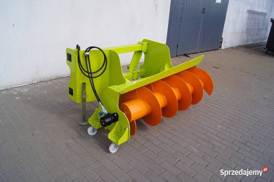 Podgarniacz do paszy TMR szer 1600 dł 400 mm nieuszkodzony Rolnictwo Rogóźno